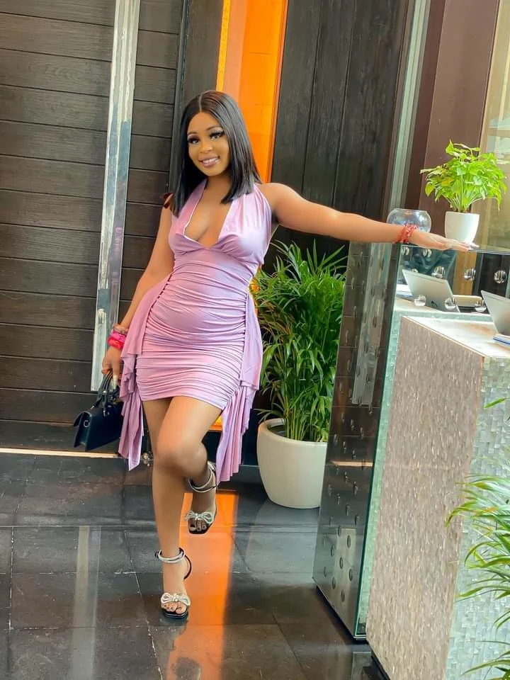 Luchy – South African escort in Jalandhar — 1 / 4