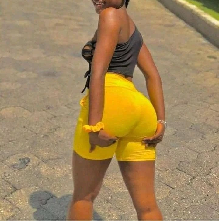 Maya – Tanzanian escort in Kampala — 2 / 3