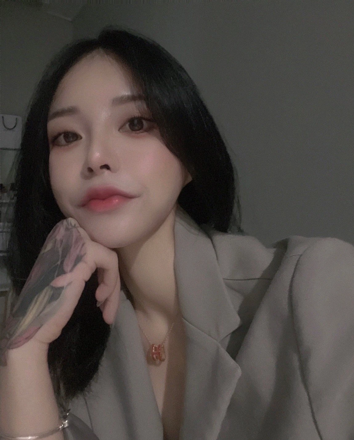 Minna – South Korean escort in Seoul — 4 / 8
