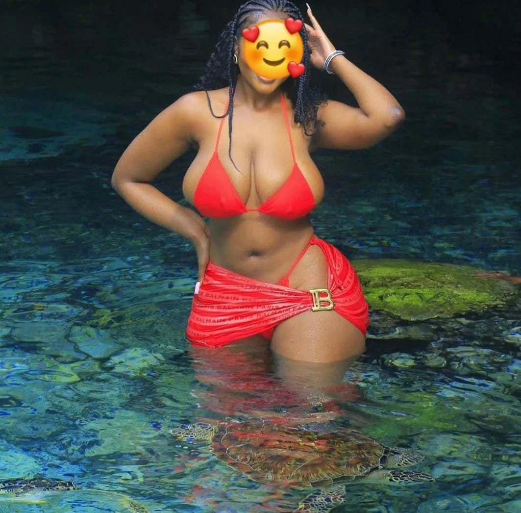 Lucky – Rwandan escort in Navi Mumbai — 3 / 4