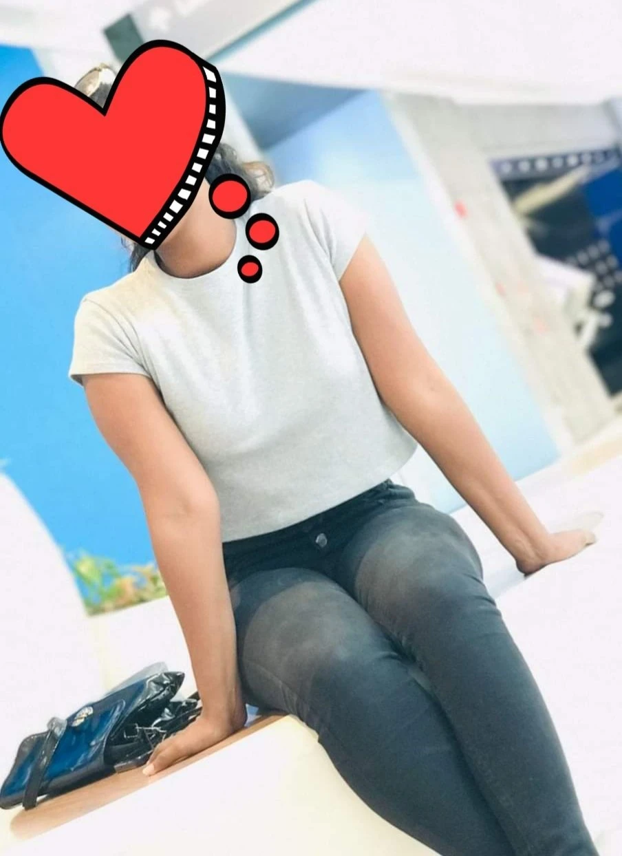 Ranu Escort – Sri Lankan escort in Colombo — 2 / 3
