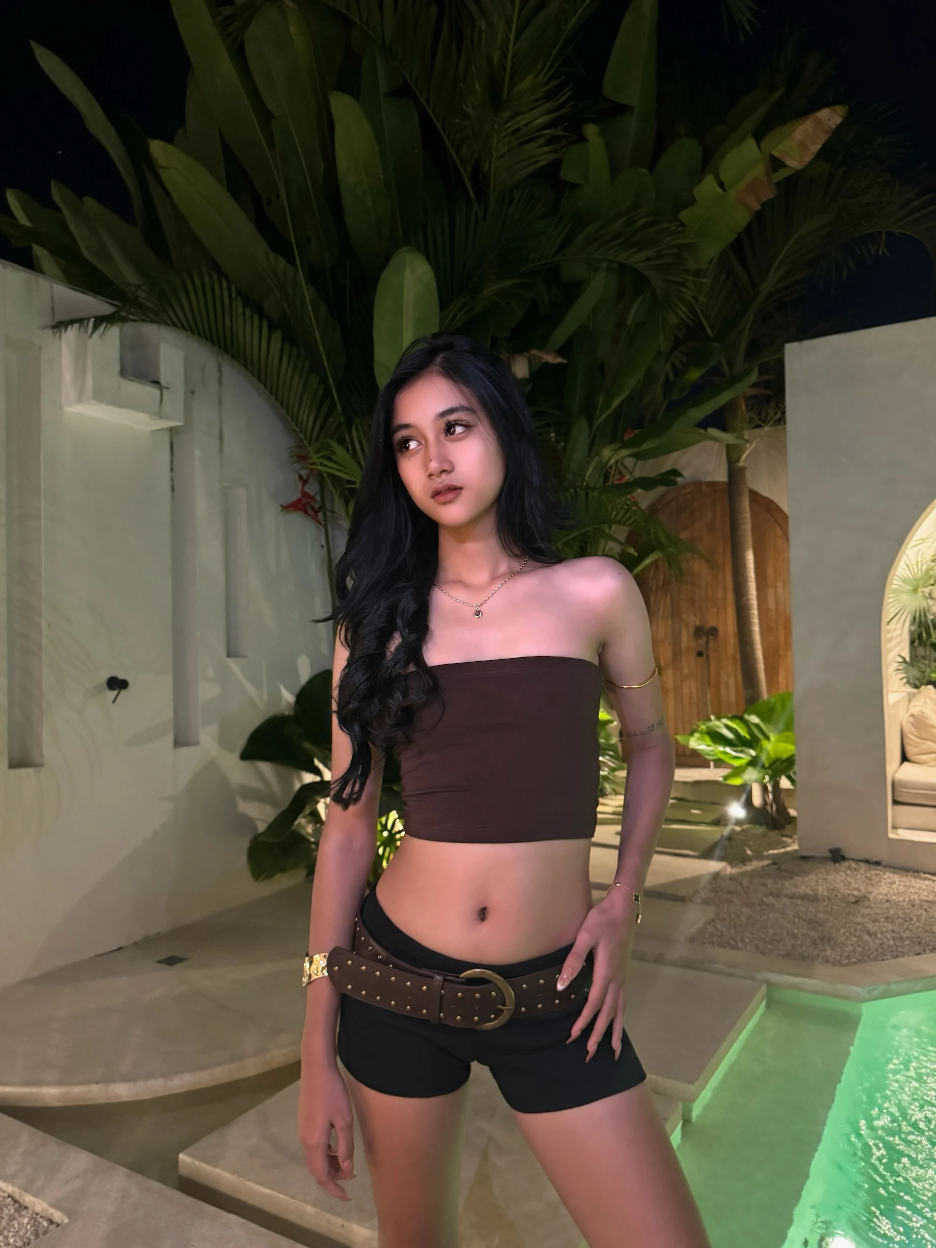 Kayla Shavira — 7 / 11