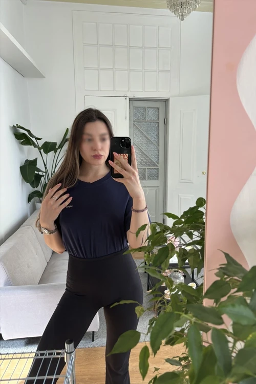 Fiorella — 3 / 11