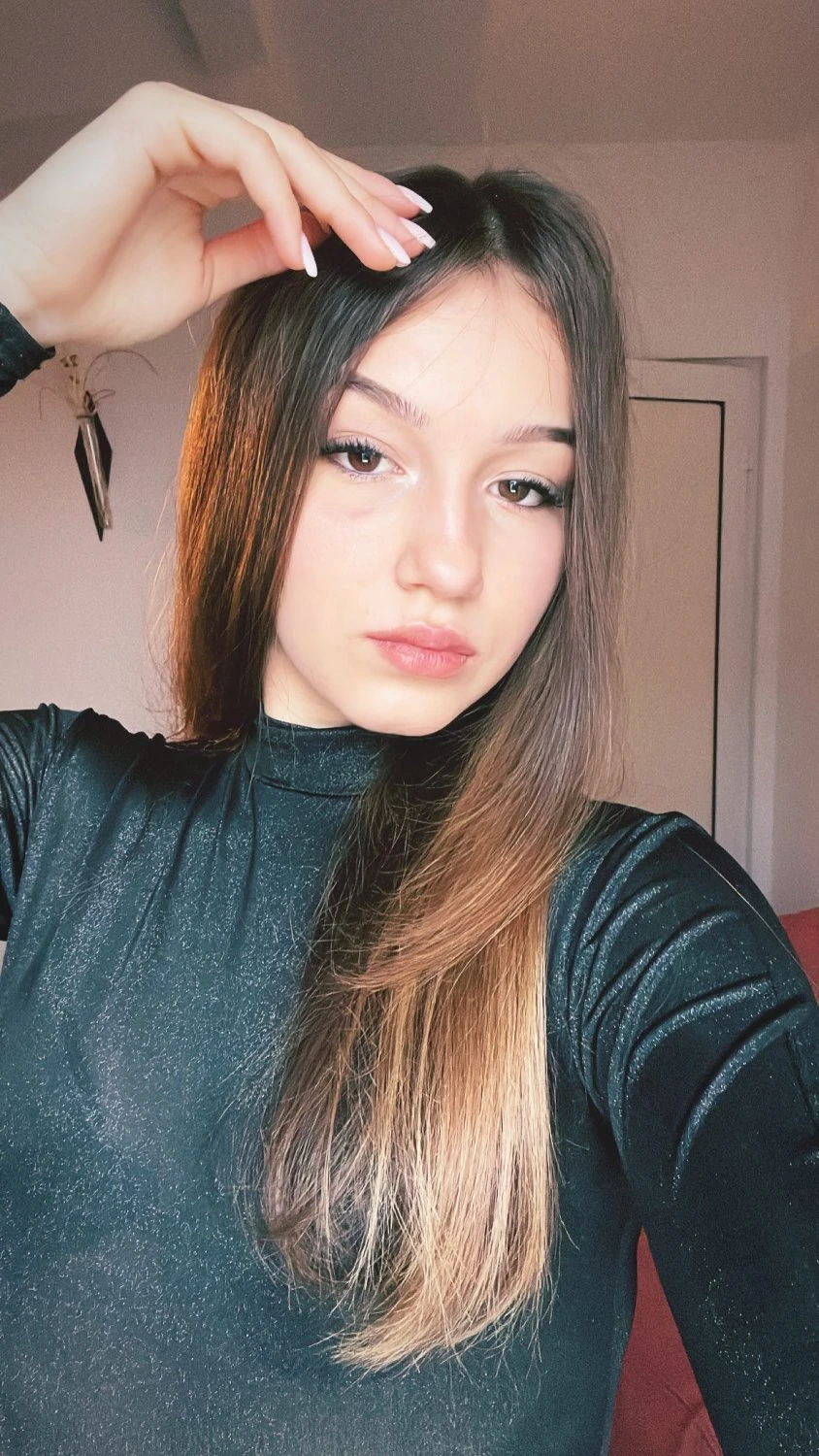 Yasmina — 10 / 11