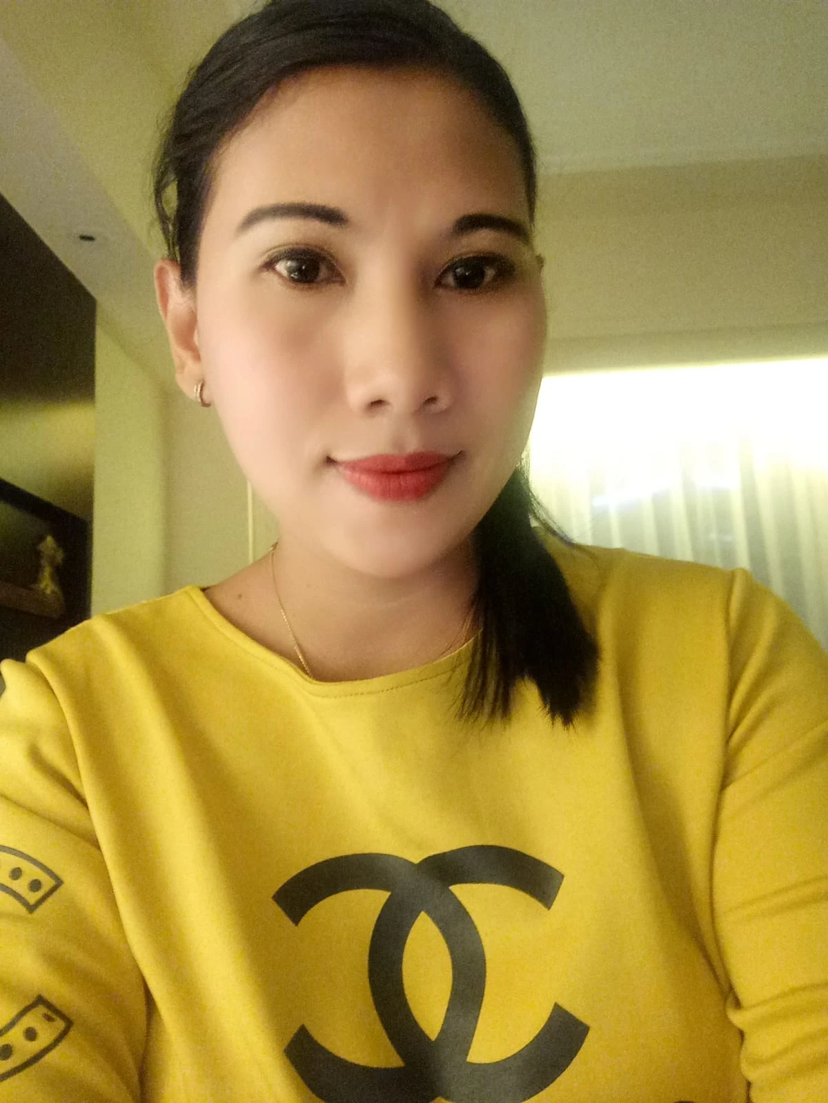 Tara Gista, Escort, Jakarta