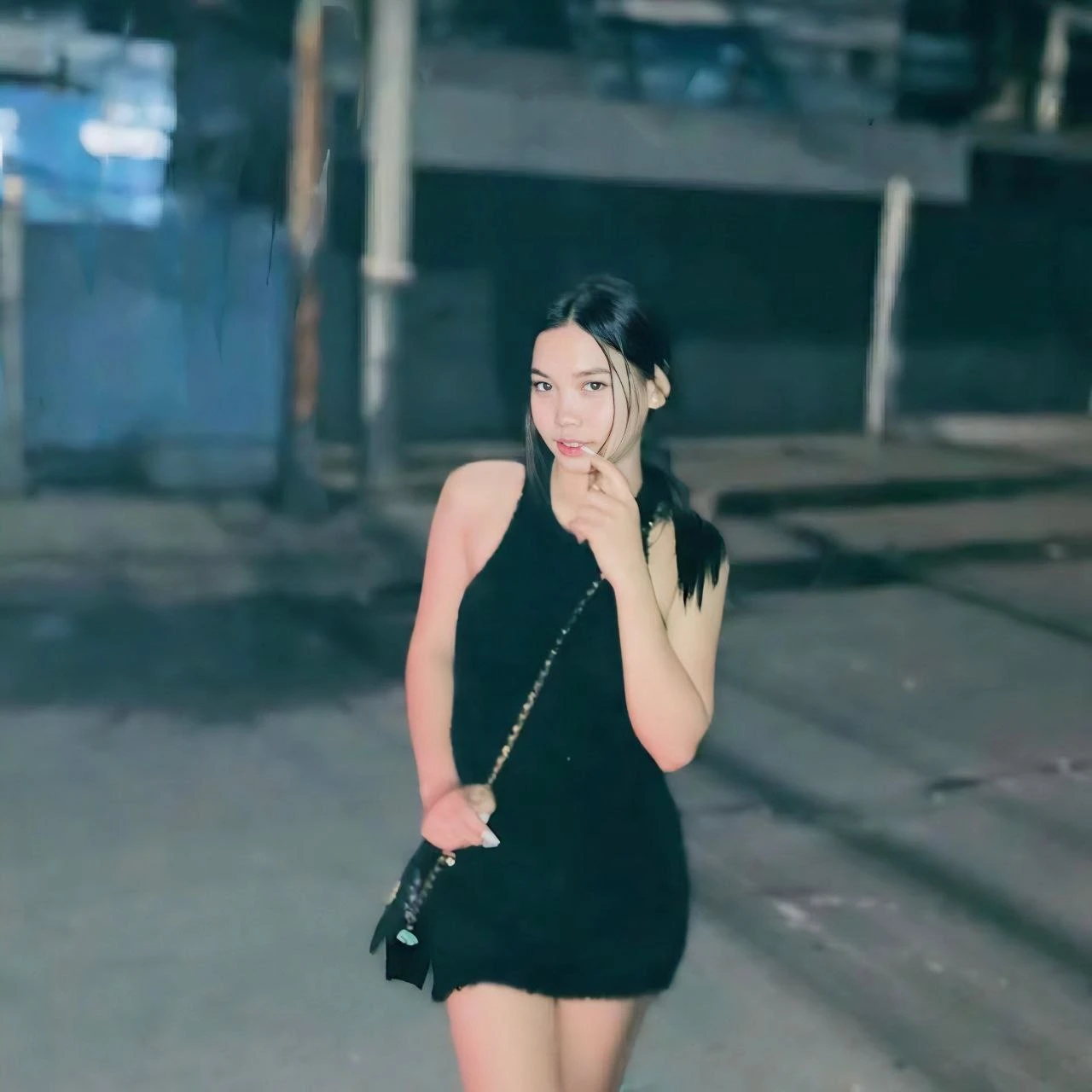 Kitty09 — 3 / 10