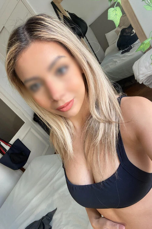 Belinda — 4 / 10