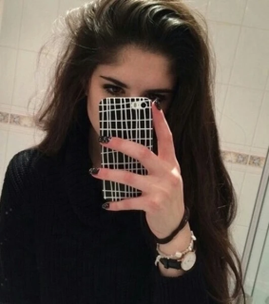 Angelina passione — 1 / 2