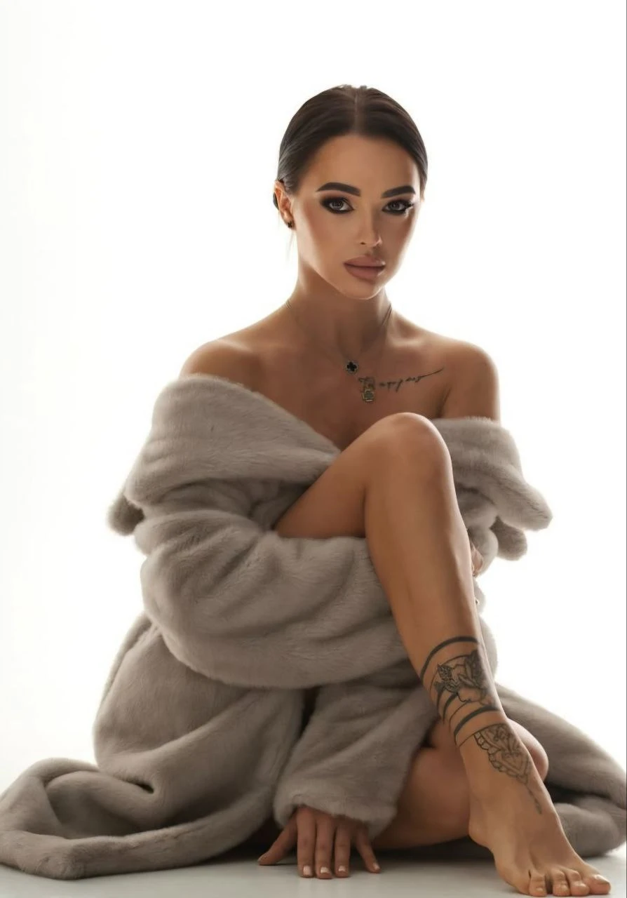Ilona — 4 / 6