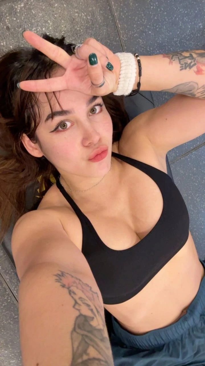Helinah VIP — 4 / 5