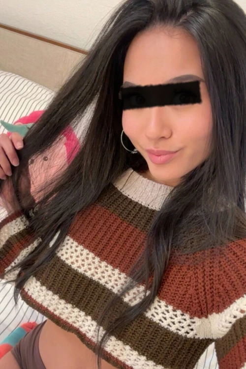 Angela — 2 / 9