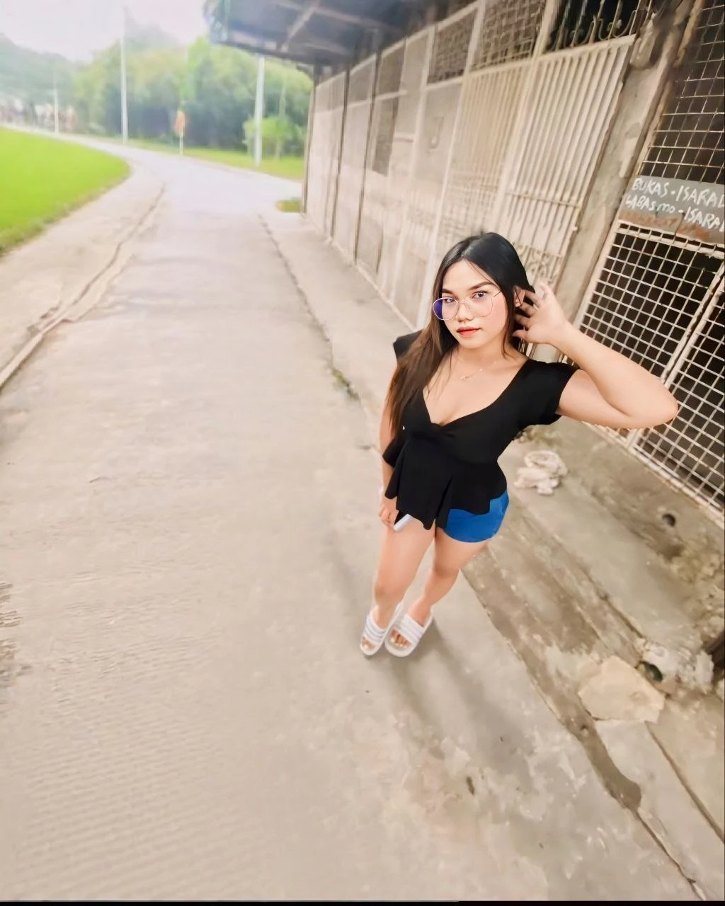 Kitty09 — 4 / 10