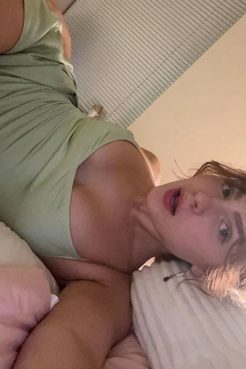 Amelia — 6 / 7