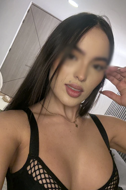 Kamilla — 7 / 9