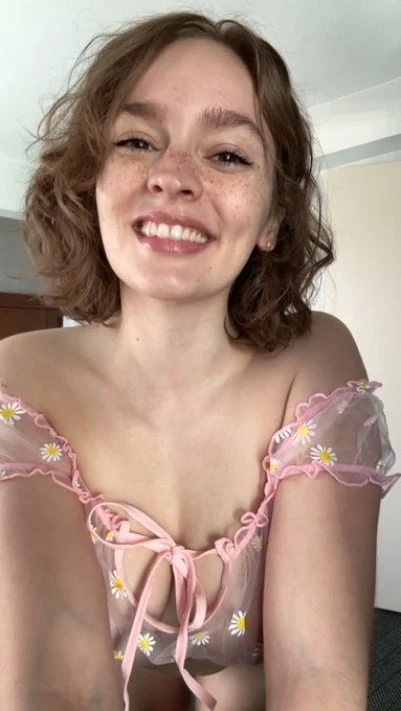 Nadège 🍑❤️ — 1 / 3