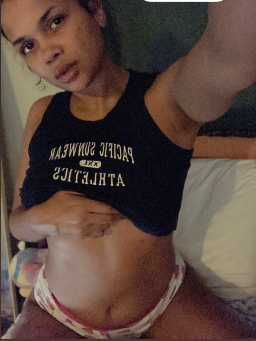 Nola — 2 / 5