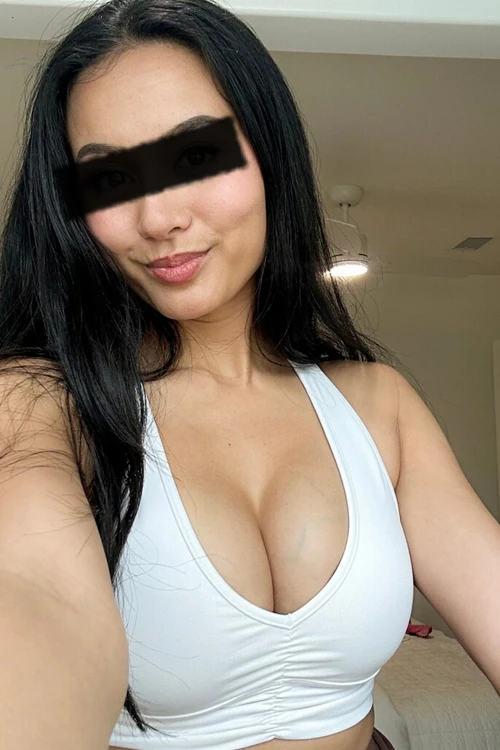 Angela — 5 / 9