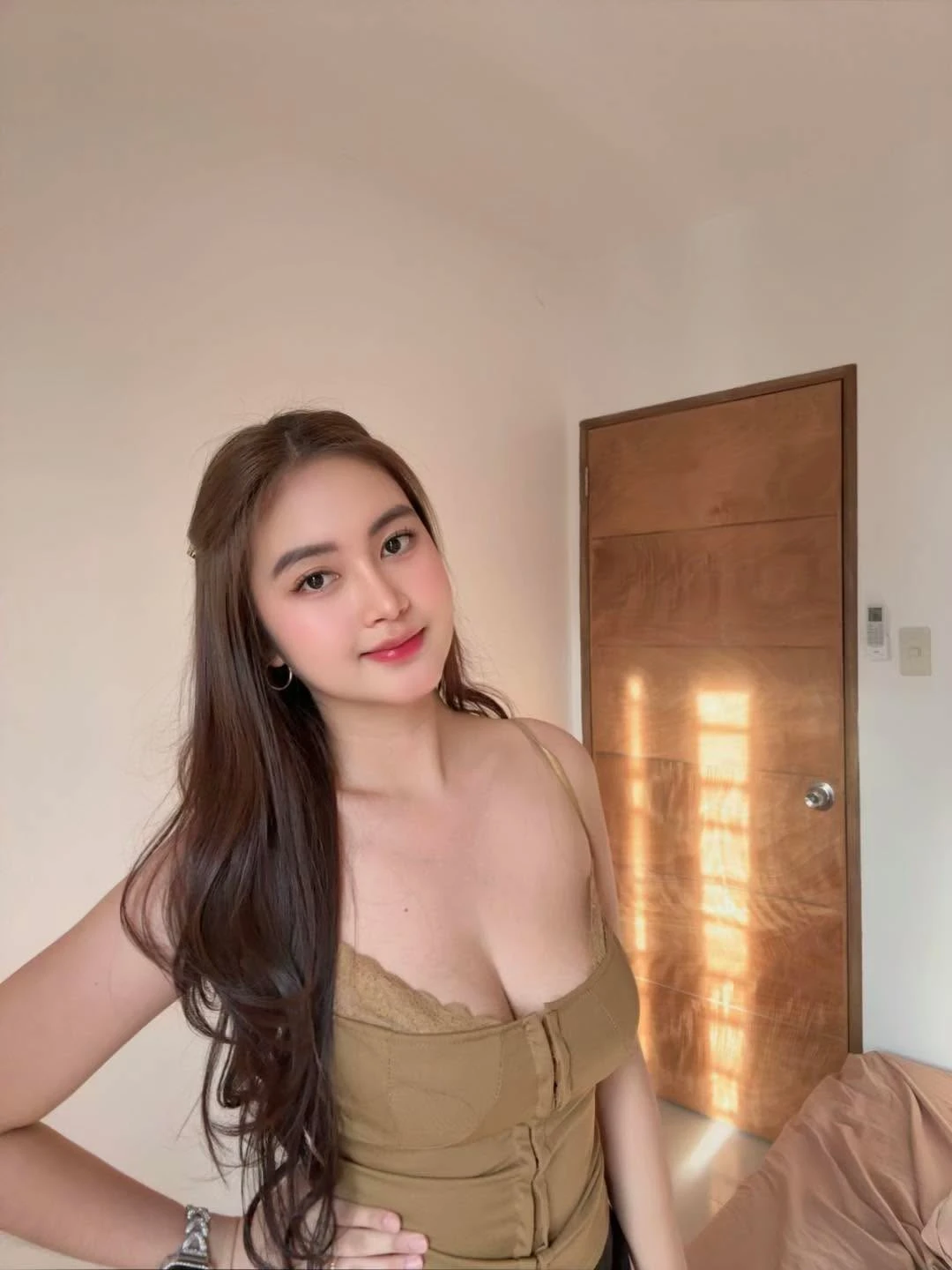 Aness, Escort, Bali