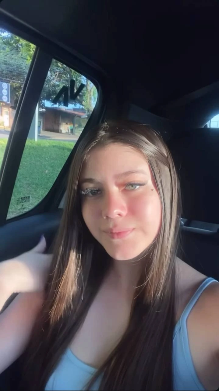 Zoe — 2 / 7