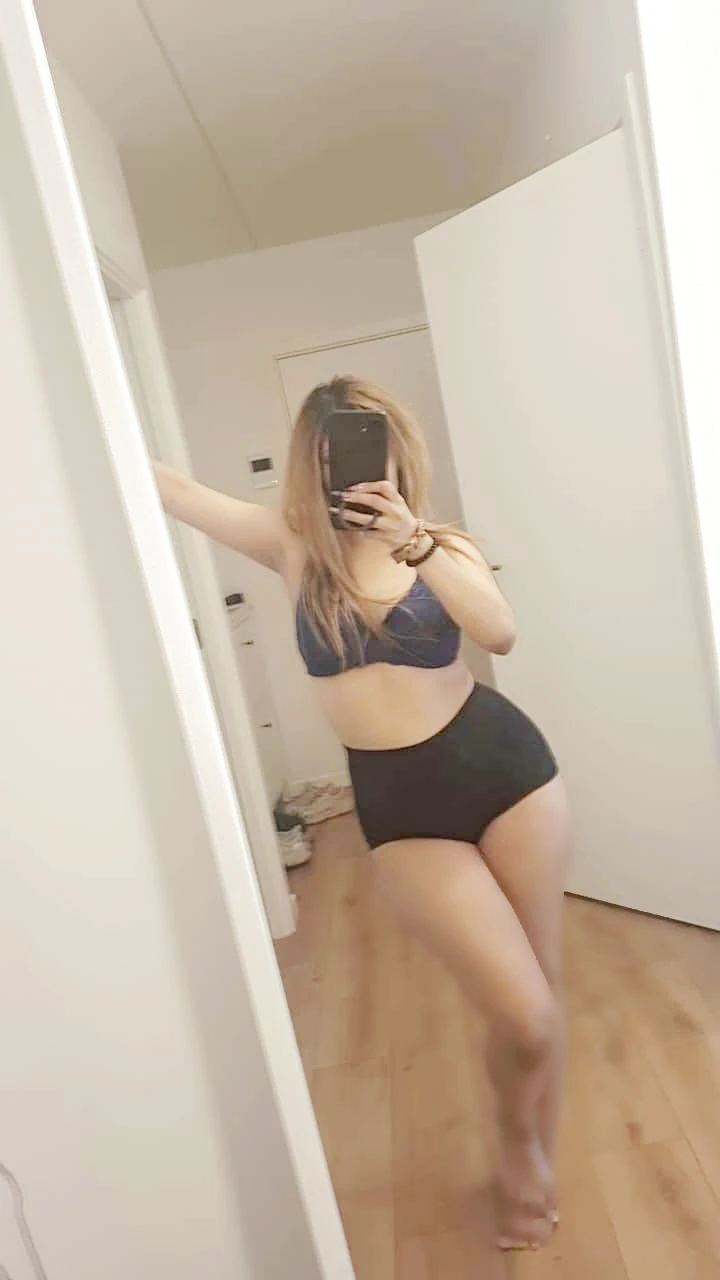 Tati Anal Service — 1 / 11