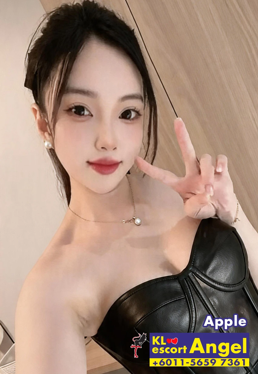 Apple — 1 / 7
