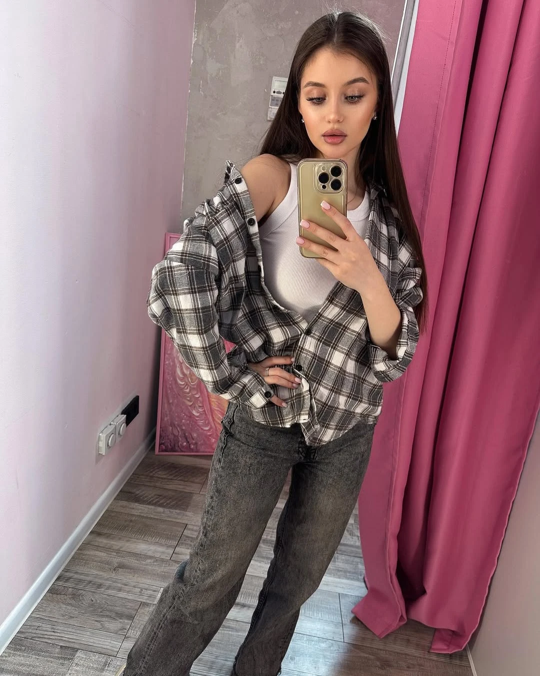 LANEY — 4 / 7