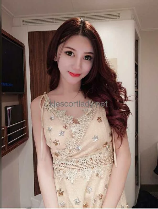 Vivian — 3 / 6