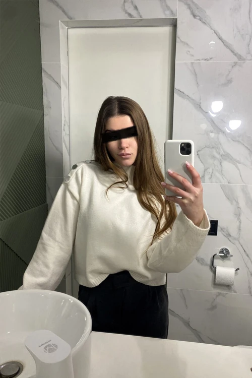 Martina — 6 / 11