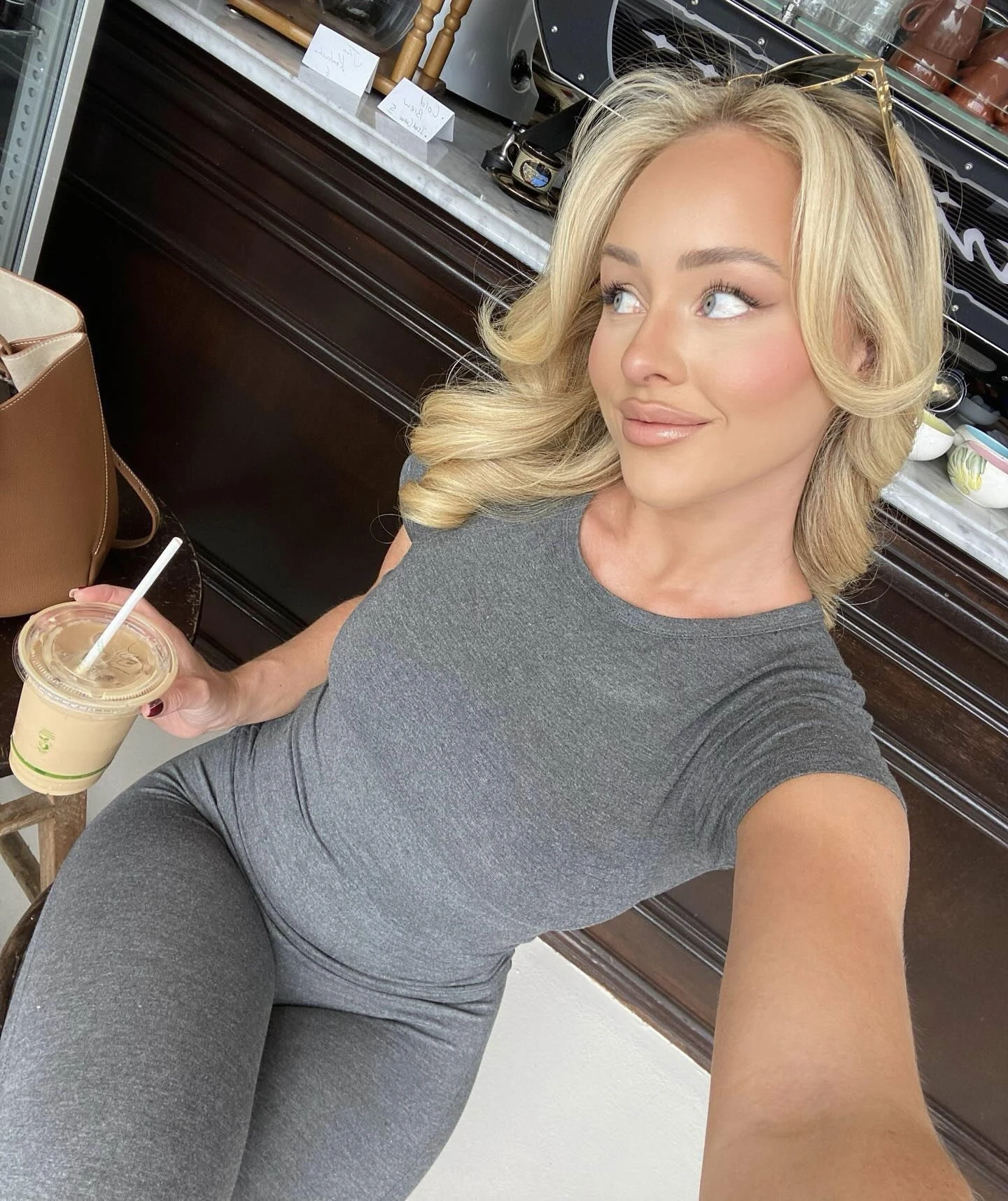 Kitty European Escort in Beijing — 4 / 7