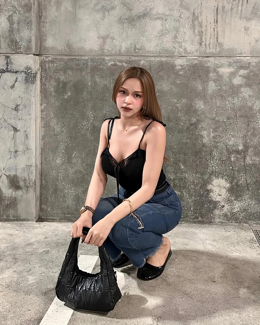 leni — 4 / 5