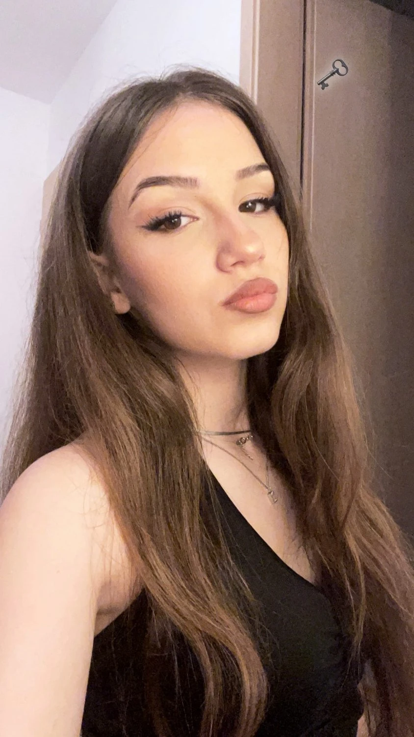 Yasmina — 8 / 11