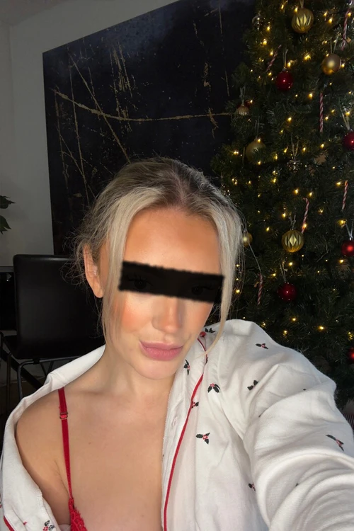 Leyla — 5 / 11