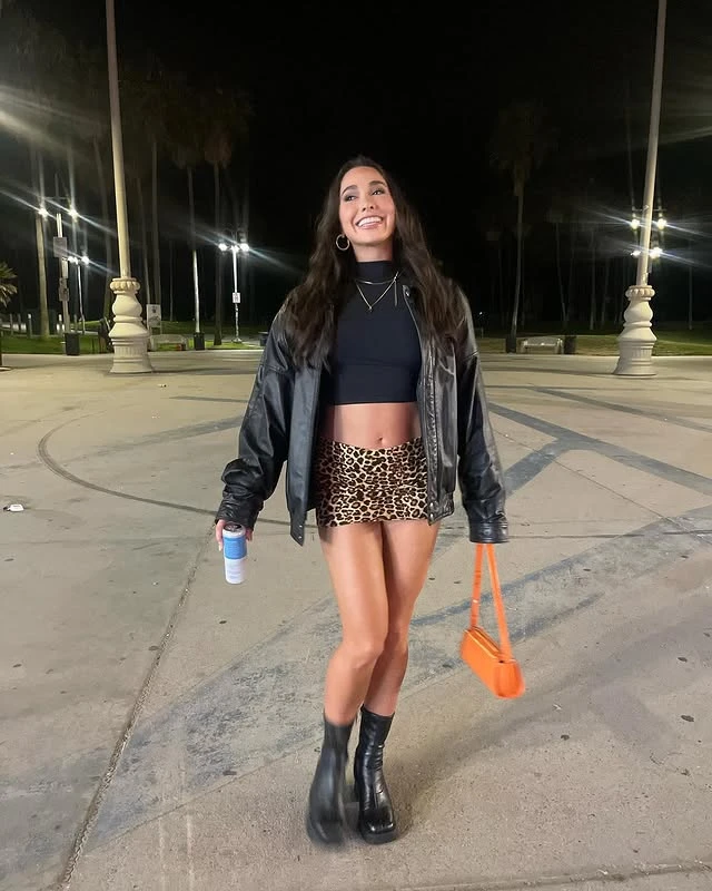 kiyana — 4 / 11