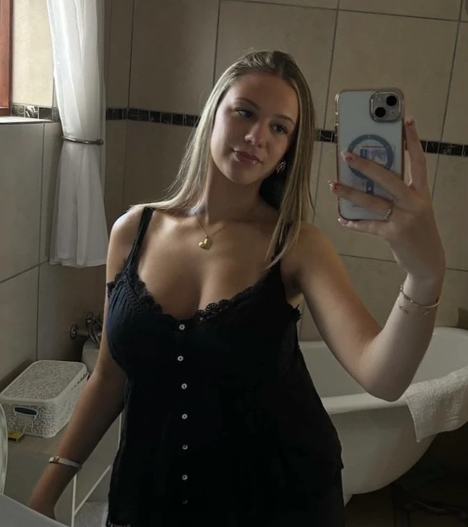 Jasmin — 2 / 7