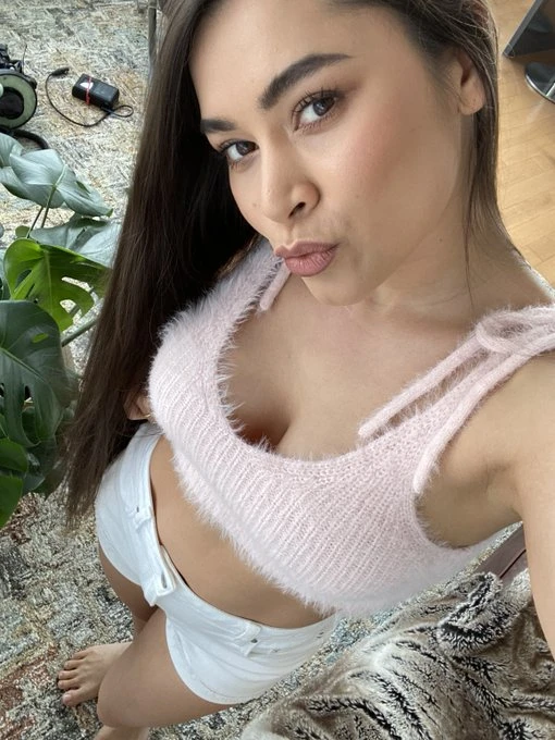 Amelie Tita — 2 / 3