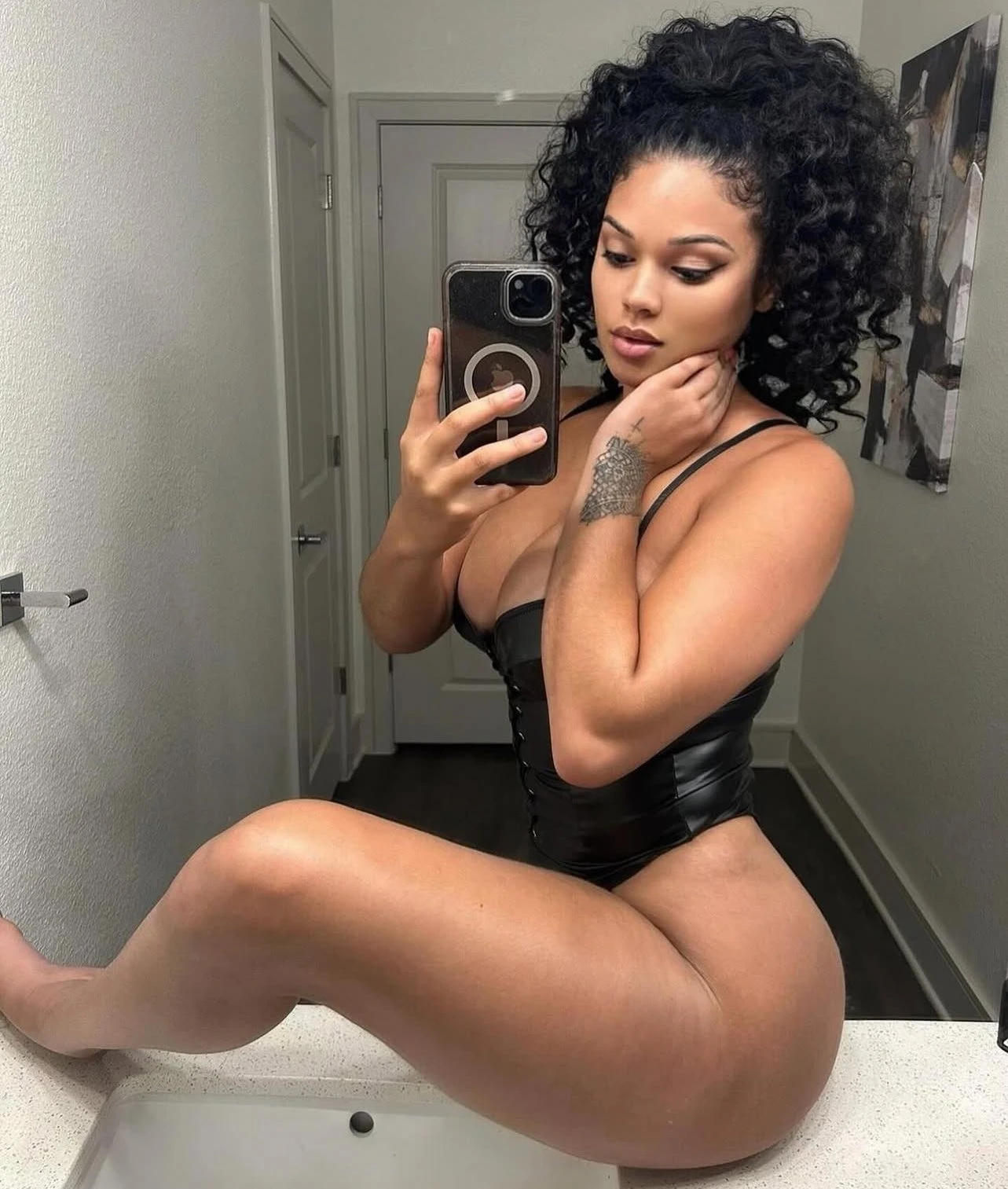 Clara — 7 / 10