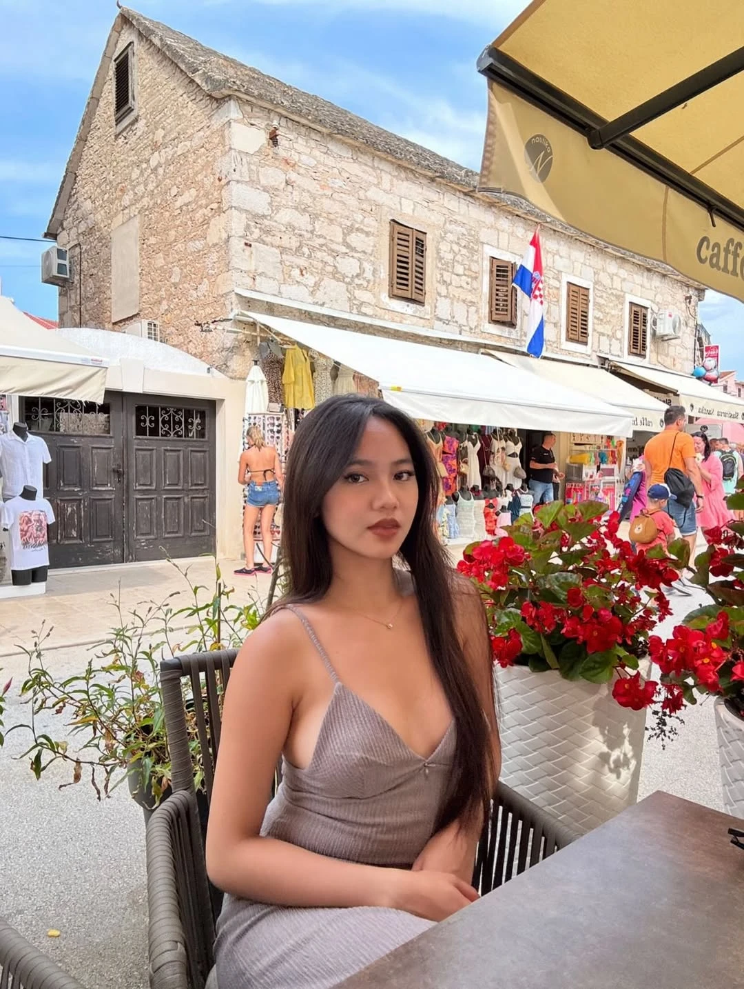 Intanwella — 4 / 8