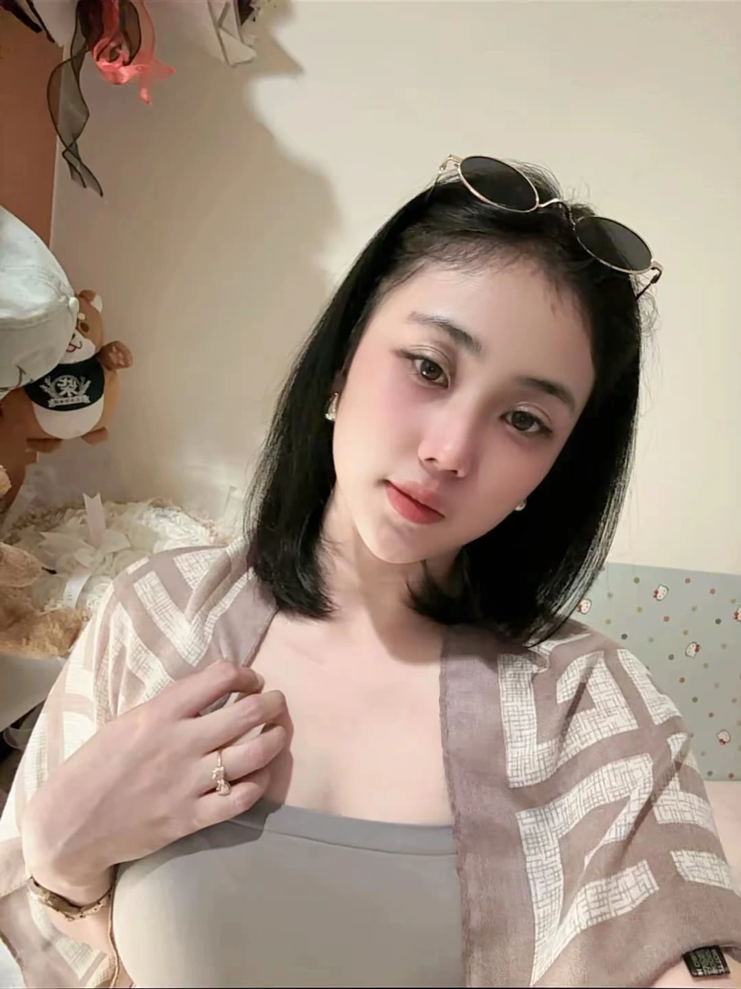Wdya — 7 / 10