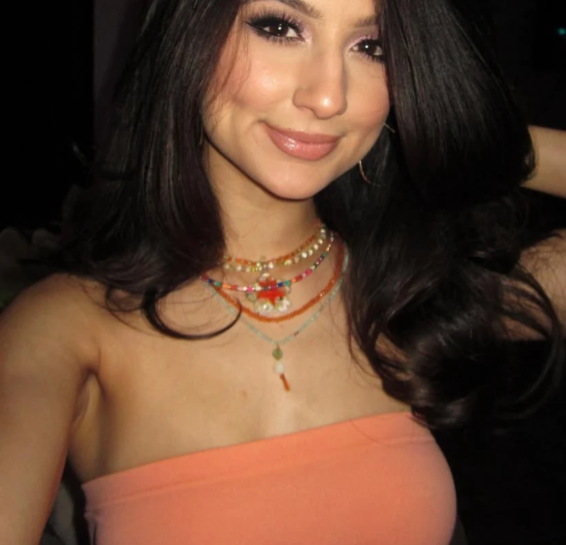 Isabellas sharon — 2 / 9