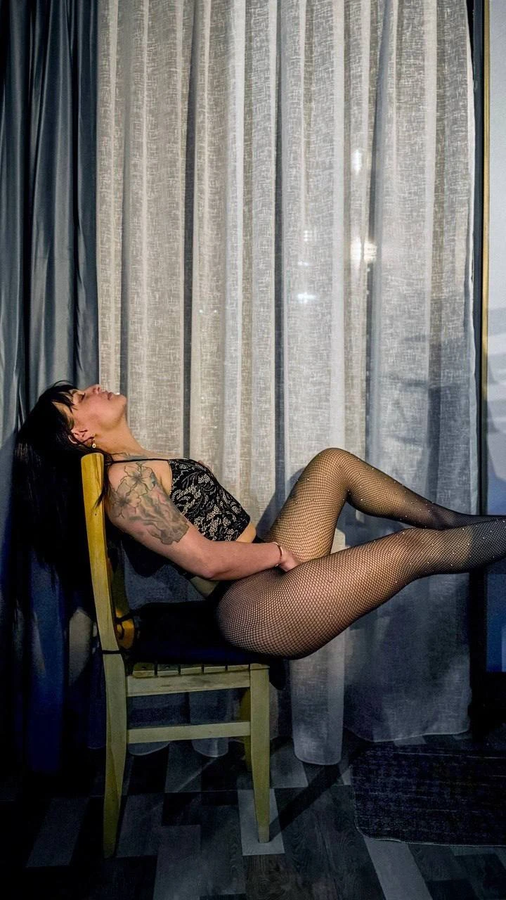 Yulia Batumi — 5 / 7