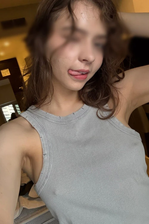 Kate — 6 / 9
