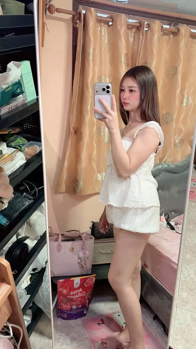 Kim — 4 / 5