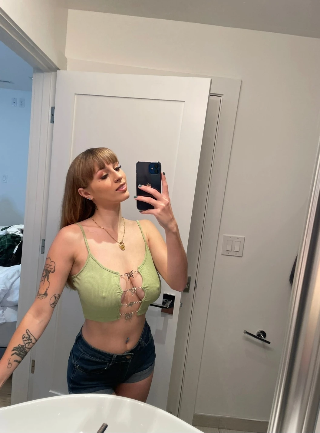 Sabrina Angel — 5 / 6