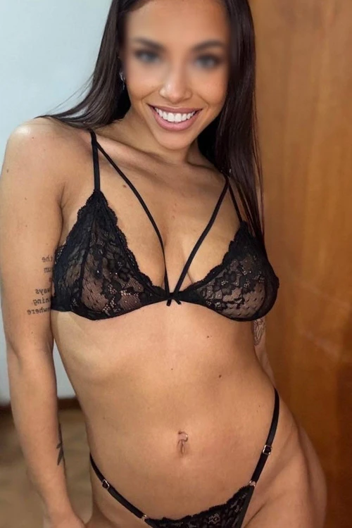 Layla — 7 / 11