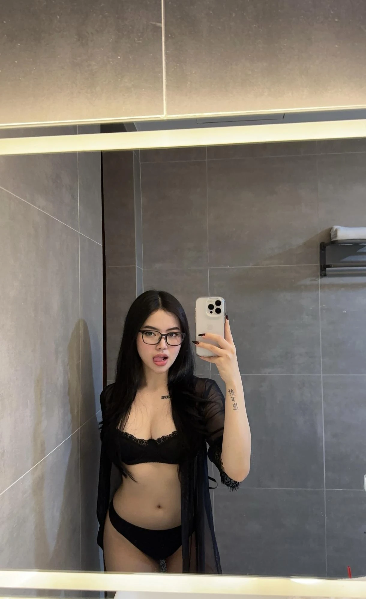 Zulliaaaaa — 4 / 11