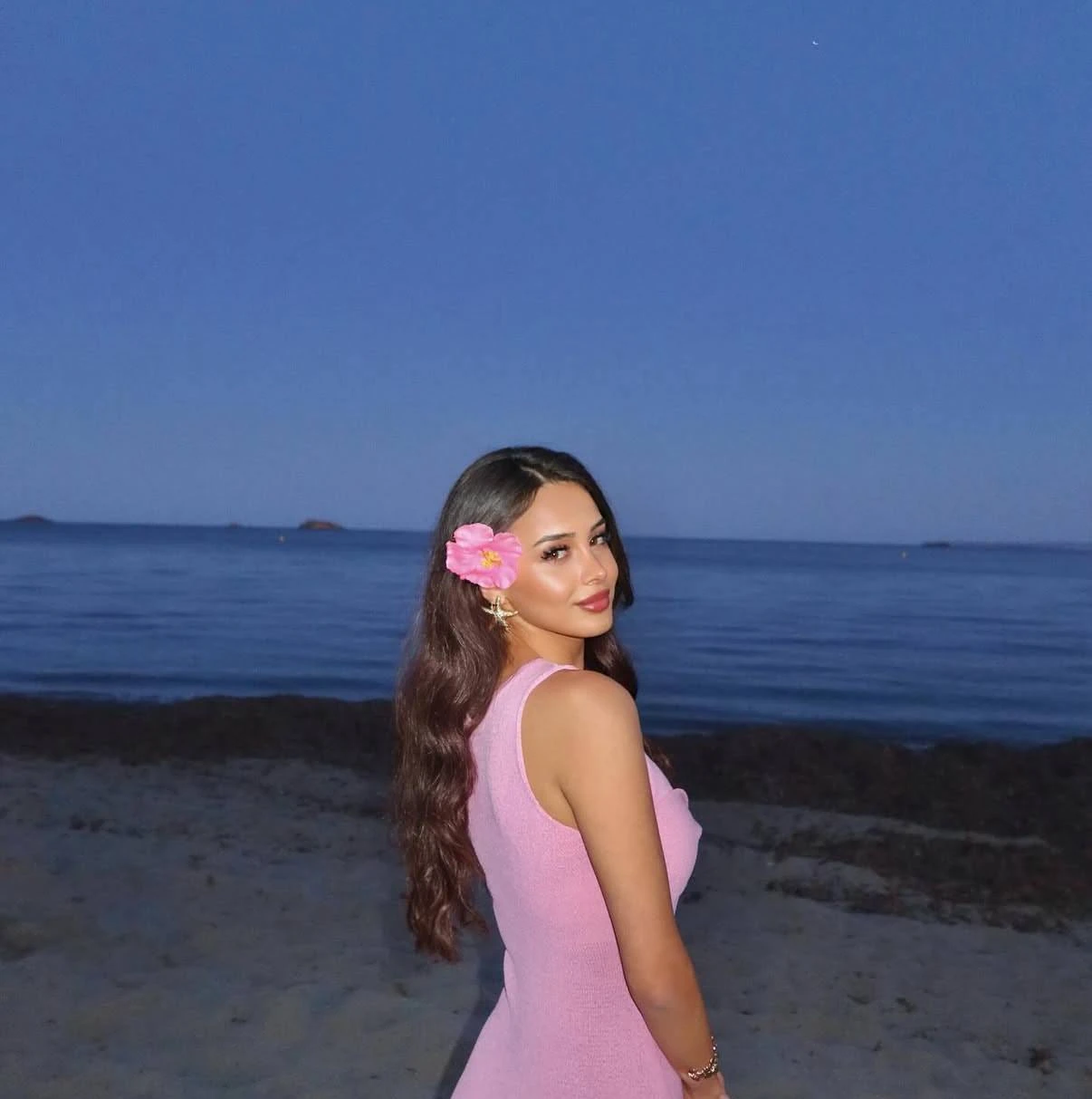 Juna, Escort, Istanbul
