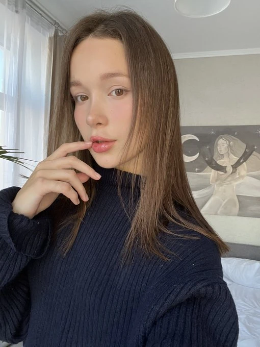 Eliana♥️ — 3 / 7