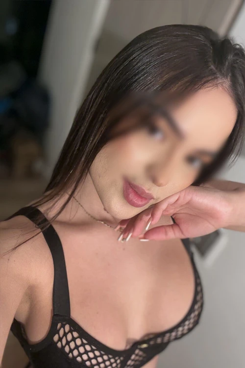 Kamilla — 8 / 9