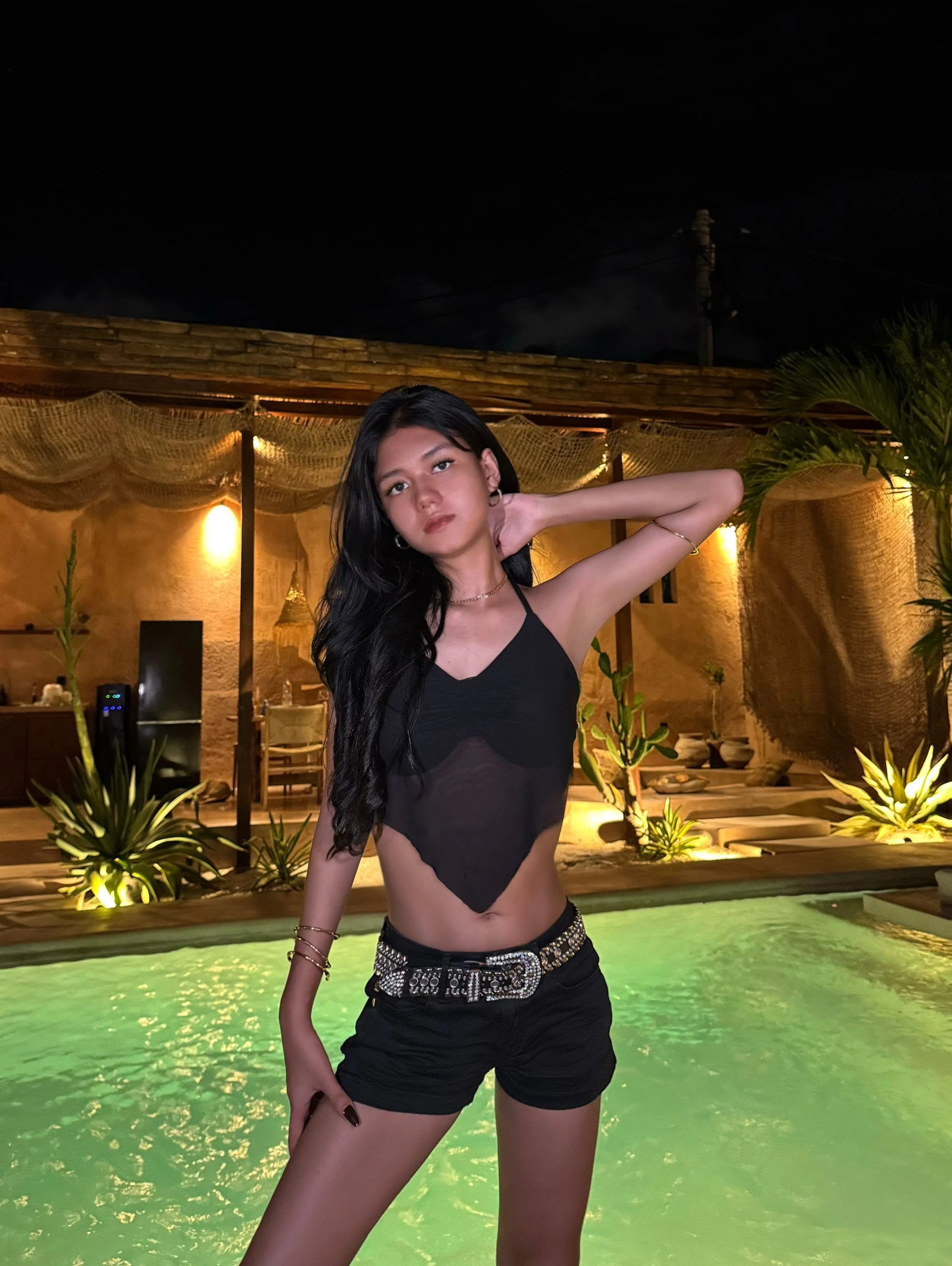 Erika Amelia — 8 / 11