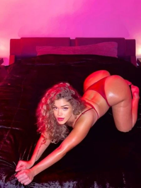 StellaXx VIP, Escort, Paris